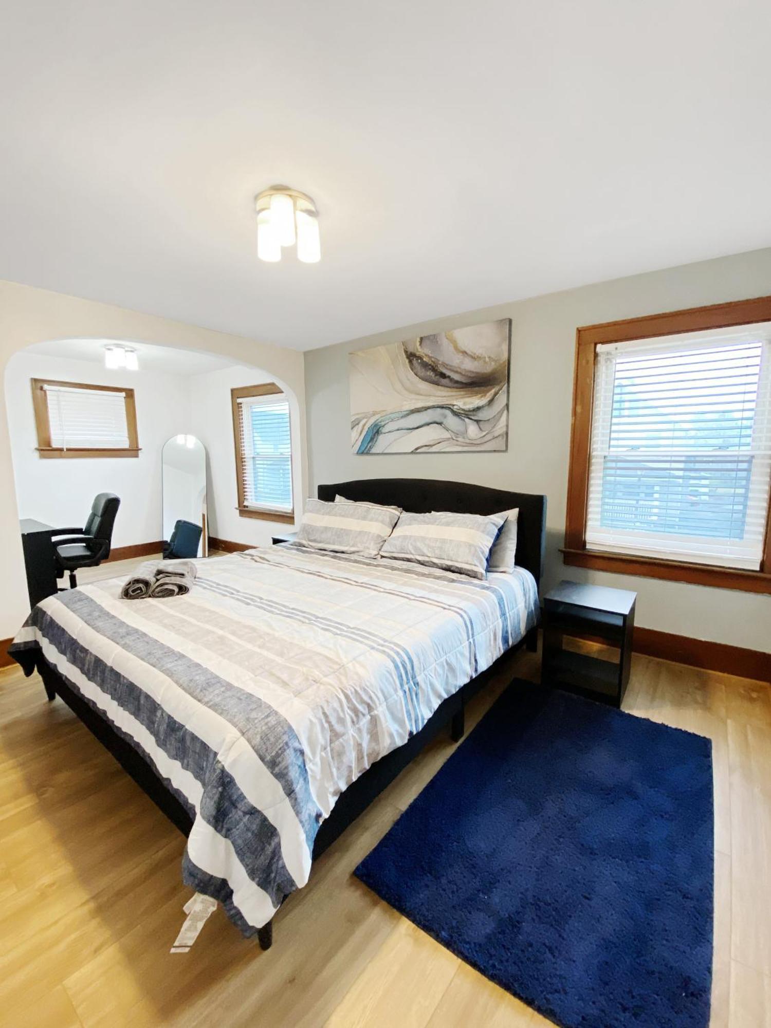 רוצ'סטר Lux 3Br, Steps From Airport, U Of R & Grocery Stores מראה חיצוני תמונה